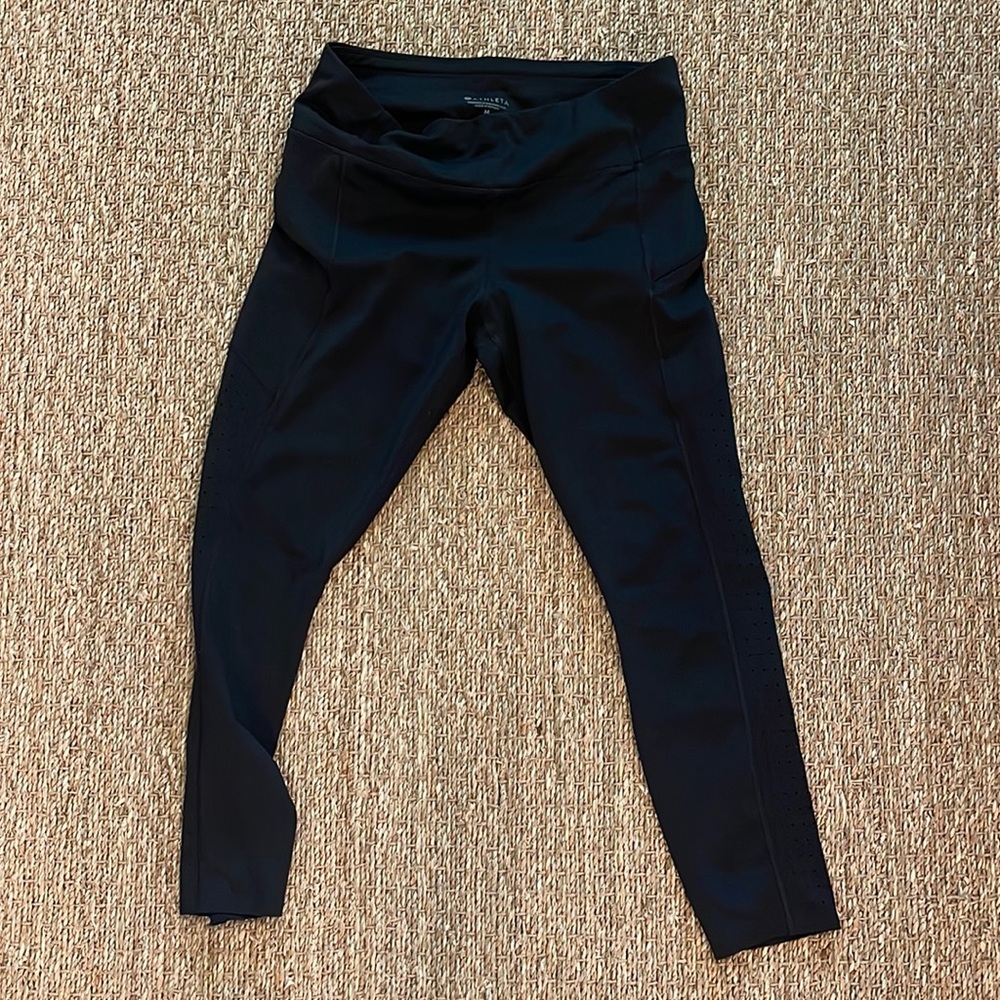 Athleta Capri Tights Laser Cut Contender - SIZE M - Gently Worn - Black